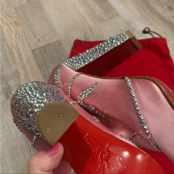 CL Satin pink booties - Picture 6 of 7